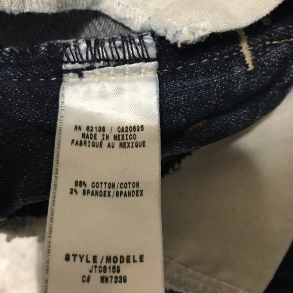 Guess - Picture 4 of 4